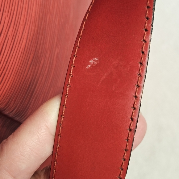 COPY - Louis Vuitton Vintage Epi Sac D'Epaule Shoulder Bag Red Leather - Picture 8 of 13